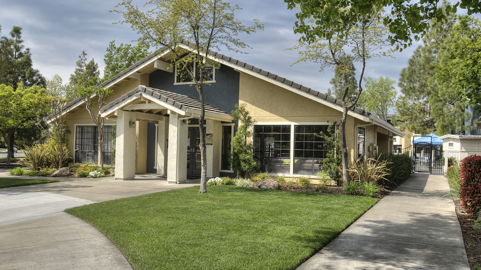 Apartments In Davis CA | The Edge