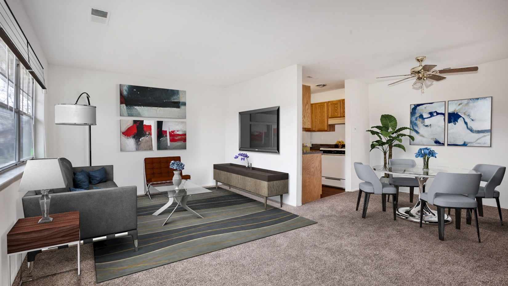 Sparkling Pool | Apartments Lindenwold NJ | Kingsrow