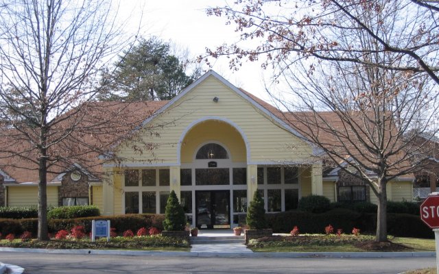 OAKS AT GAYTON, LLC