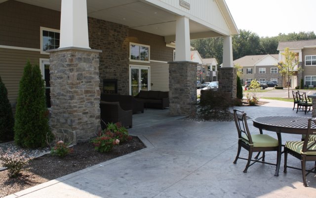 Picnic Area | Apartments in Colonie, NY | Cornerstone Apartments