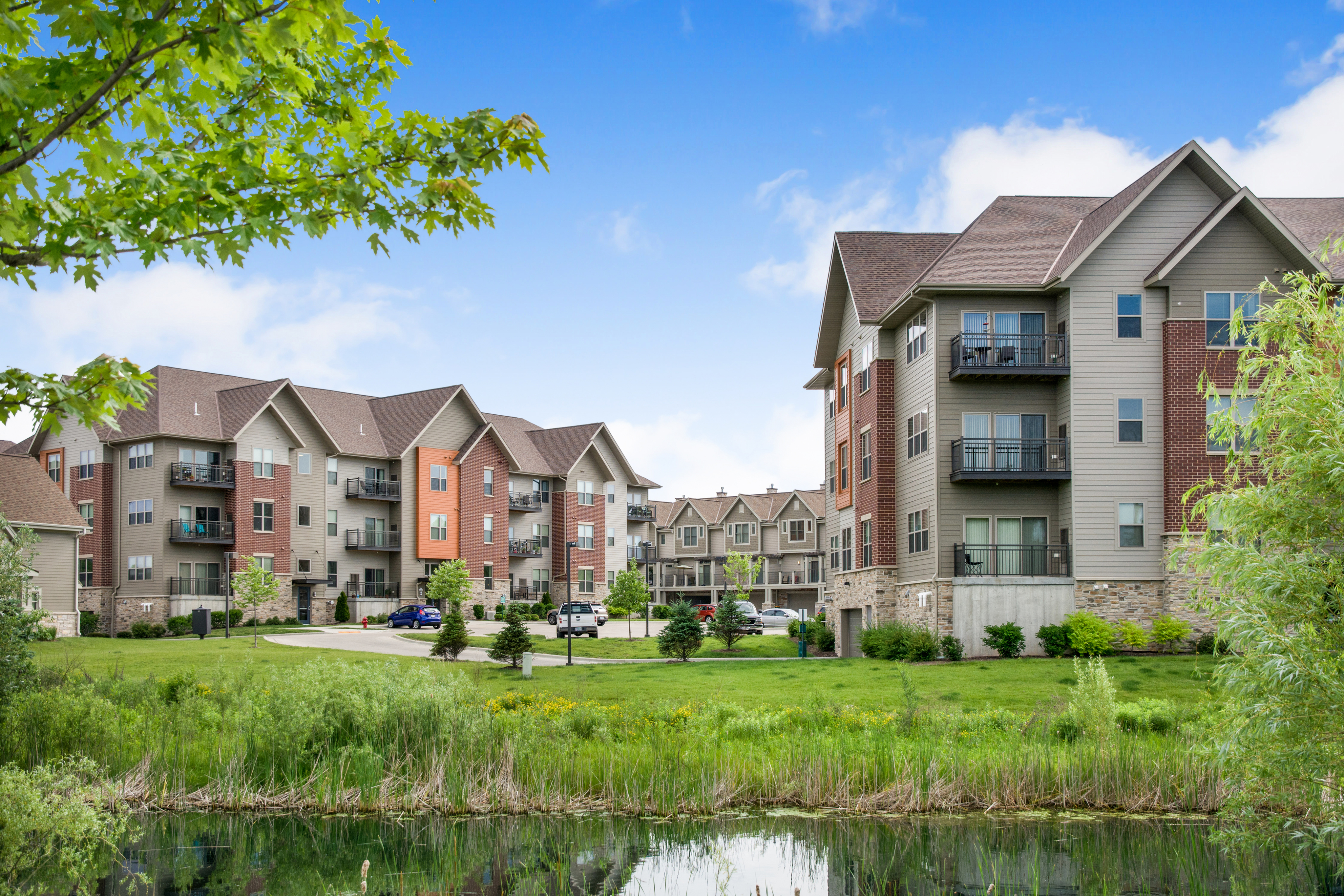 Luxury Apartments For Rent In Menomonee Falls The Woodlands Apartments