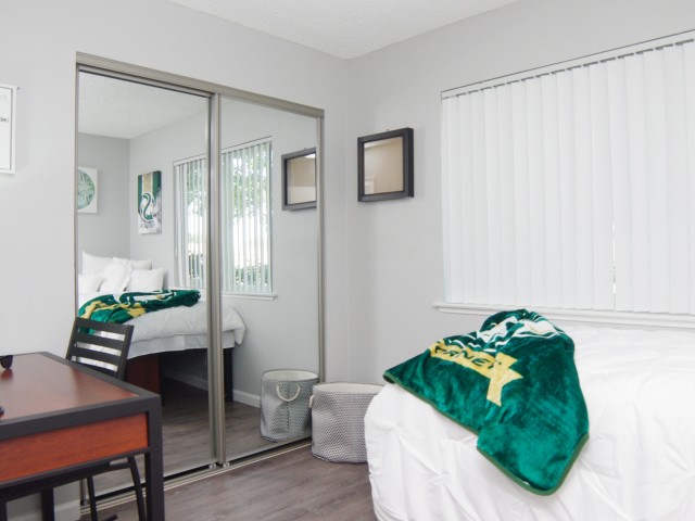 Spacious Bedroom | Sacramento State Apartments | University Village