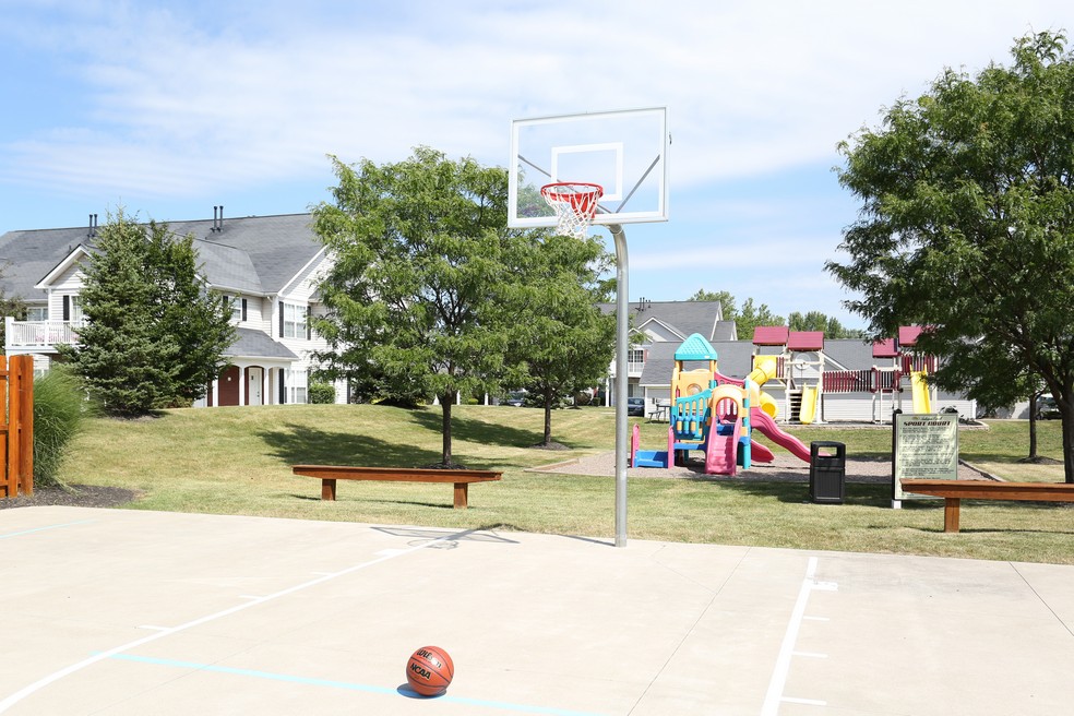 Amenities Autumn Creek Apartments Amherst NY