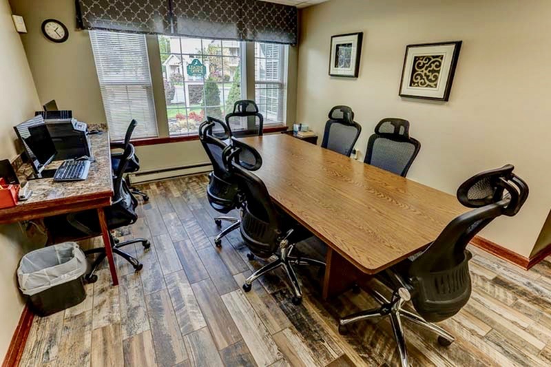 Business Center | Windsong Place Apartments