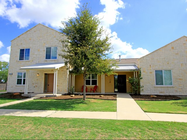 Montague 4 bd CGO | 4 Bed Apartment | Fort Hood Family Housing