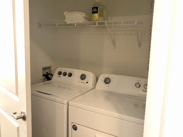 Full size washer and dryer | Apartments in Knoxville, TN | Flagship Kerns