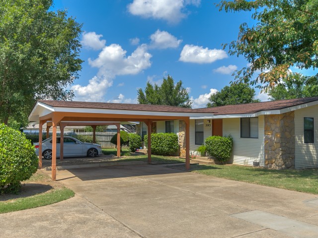 1-bed patio home at Peppertree | 1 Bed Apartment | Norman Apartments