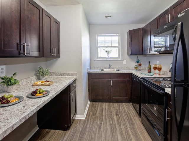 Newly Renovated Kitchens | Luxury Apartments In Newark Delaware | Hunters Crossing