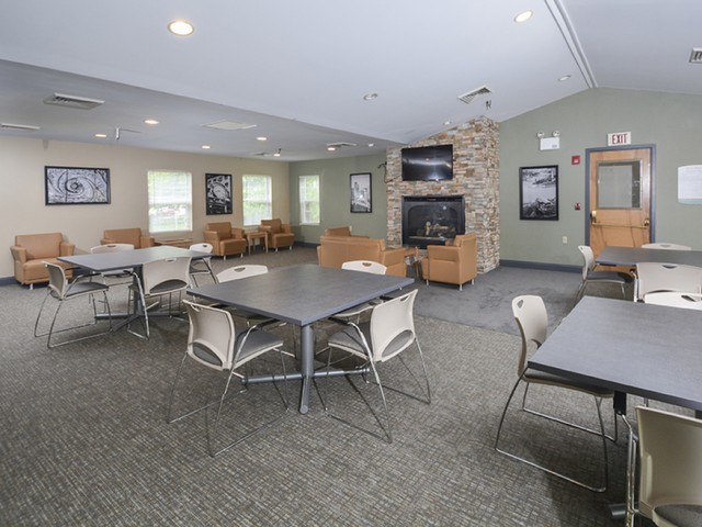 Resident Study Lounge | Apartments Near Downtown Pittsburgh | The Alden