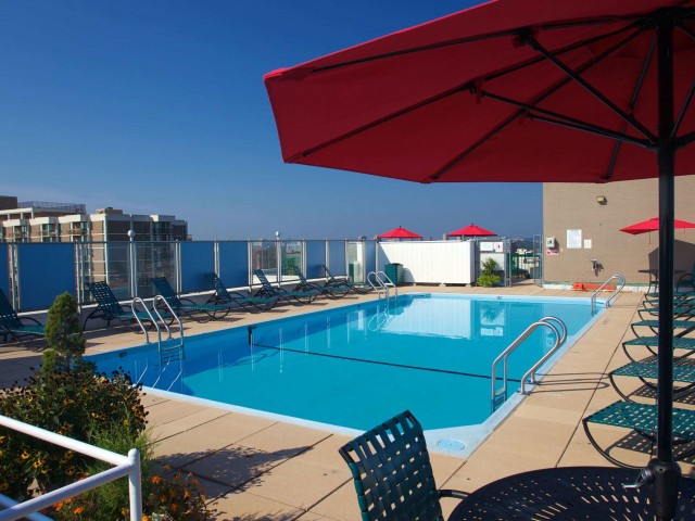 Image of Pool at the roof for 2121 Columbia Pike