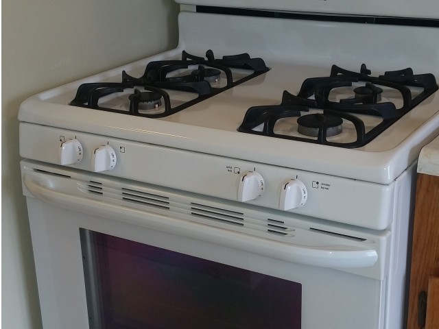 Image of Gas Range for Niles Housing Commission