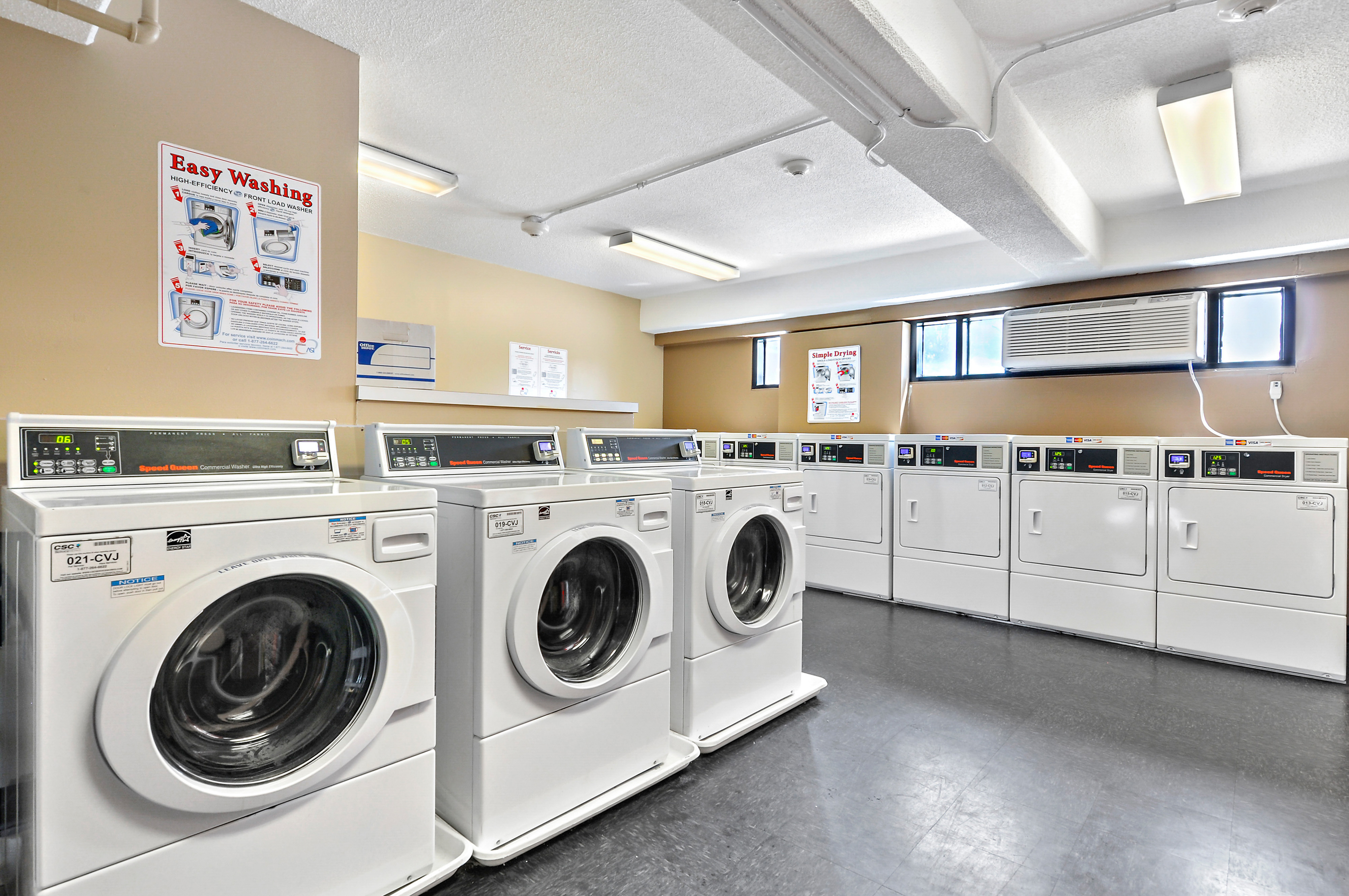 Campus Towers Apartments Lifestyle - Laundry Facilities