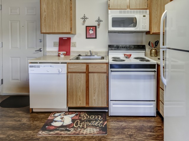 River Market Apartments Furnished Apartment Kitchen