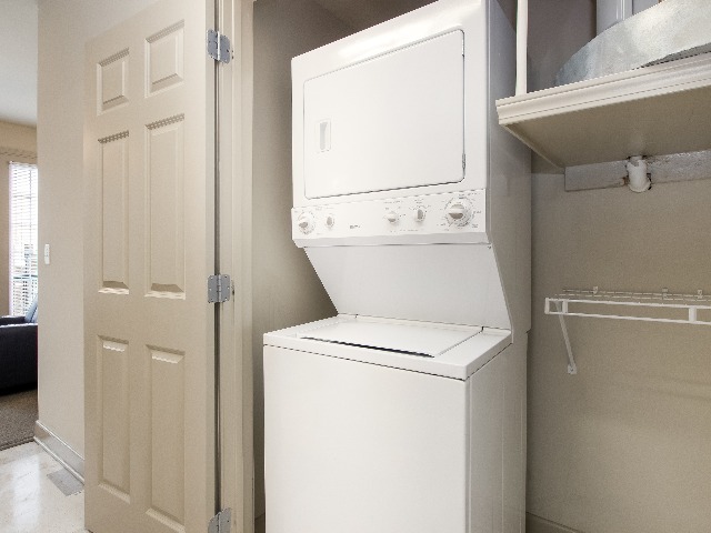 Stratum on Highland Apartments In-Unit Washer And Dryer