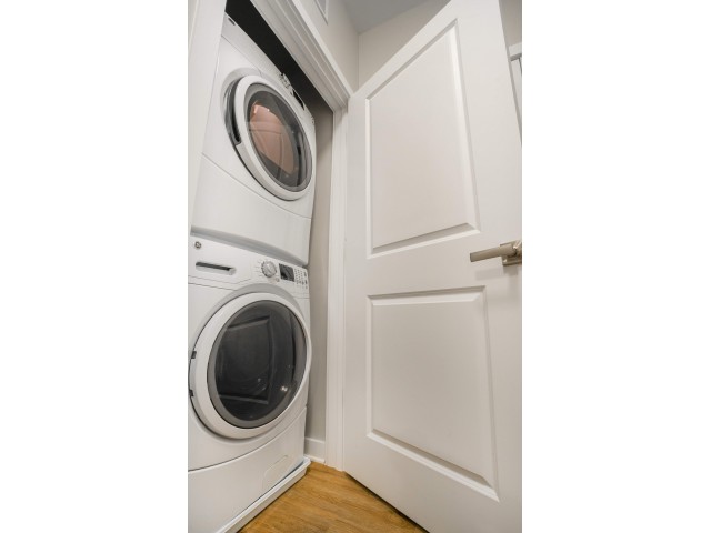 Image of Washer/Dryer for The Alloy