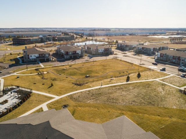 Echo-Park-at-Perry-Crossing-Plainfield-Indiana-Aerial-DogPark2