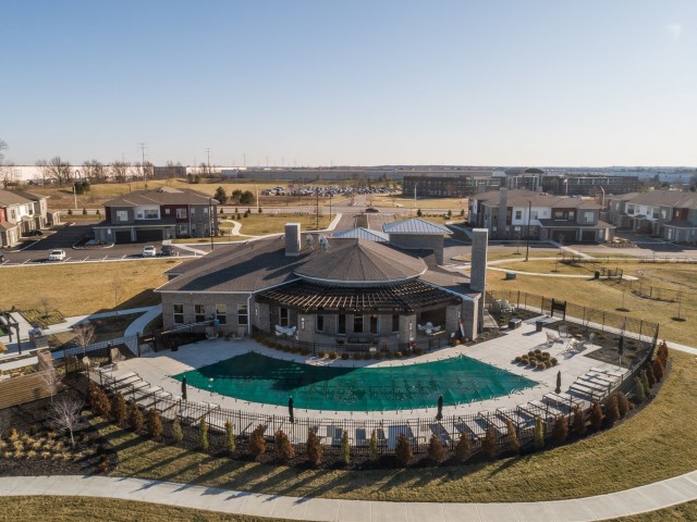 Echo-Park-at-Perry-Crossing-Plainfield-Indiana-Aerial-Pool1