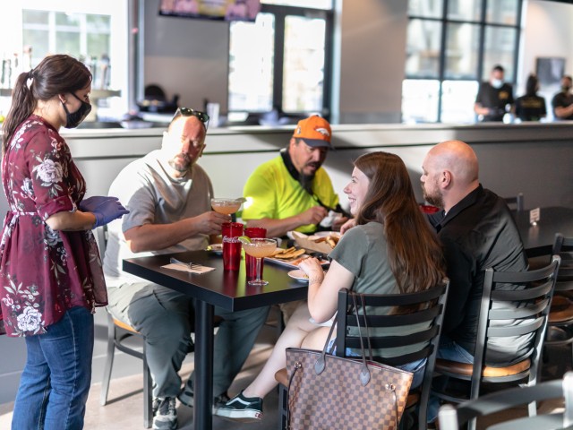 The-Mezz-at-Fiddler’s-Green-Community-Amenity-Restaurant-2