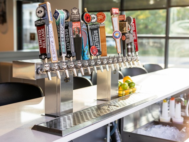 The-Mezz-at-Fiddler’s-Green-Community-Amenity-Restaurant-7