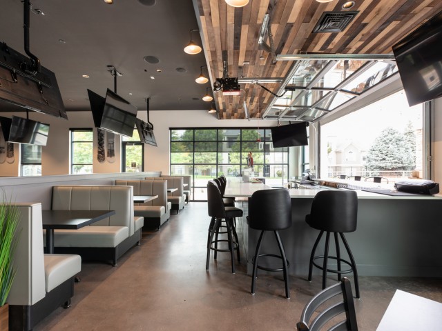 The-Mezz-at-Fiddler’s-Green-Community-Amenity-Restaurant-8