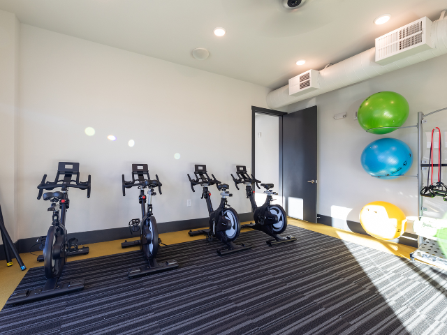 The-Mezz-Fiddlers’s-Green_Centennial_CO_Amenities_Tempo_(03)-web