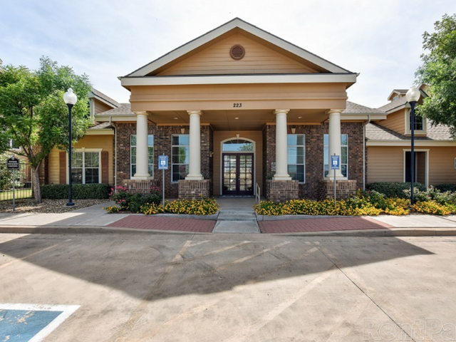 Leasing Office