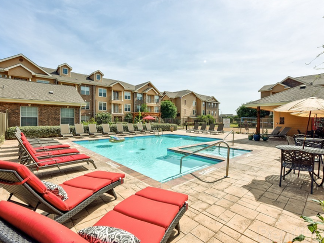 Resort-Style Swimming Pool