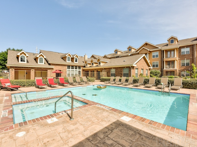 Resort-Style Swimming Pool