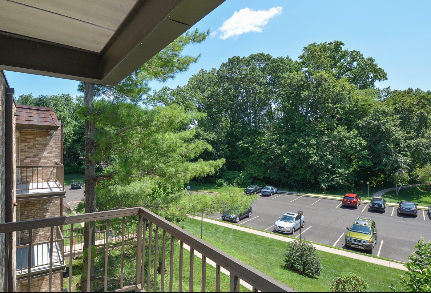 Spacious Apartment Balcony | Langhorne PA Apartments For Rent | Summit Trace Apartments