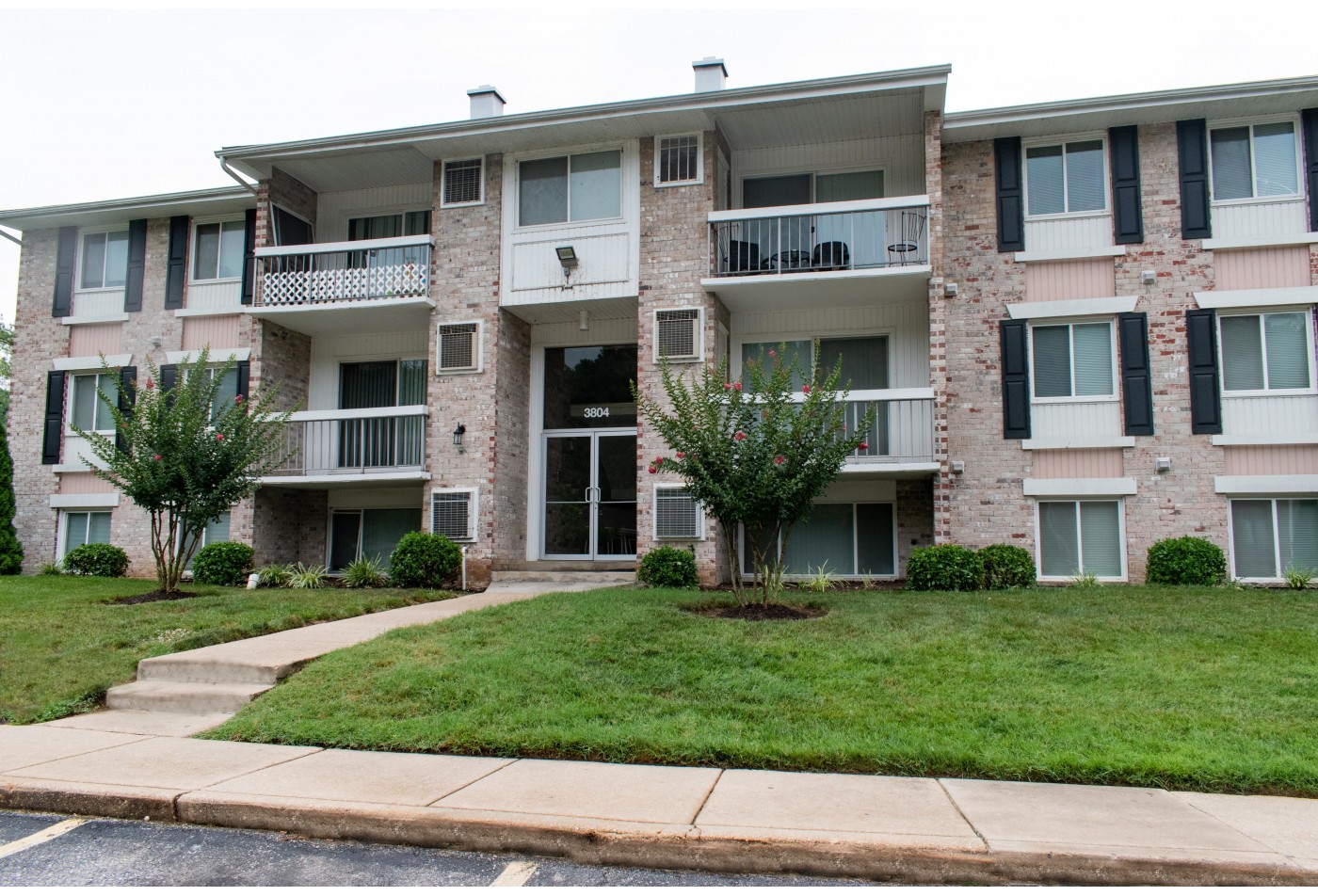 Middle River Apartments for Rent | Middle River MD | Chesapeake Village