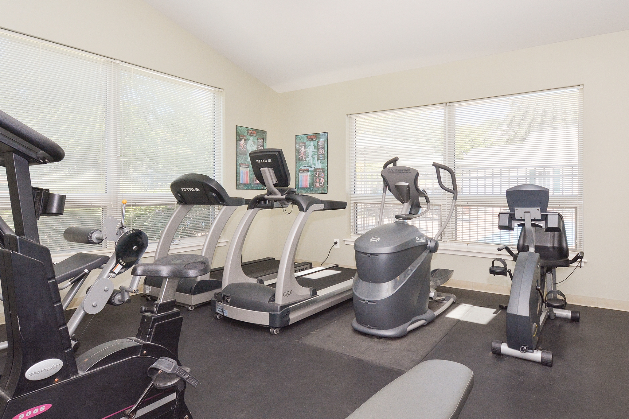 Wyntre Brooke Fitness Center with Machines | Apartments Near West Chester