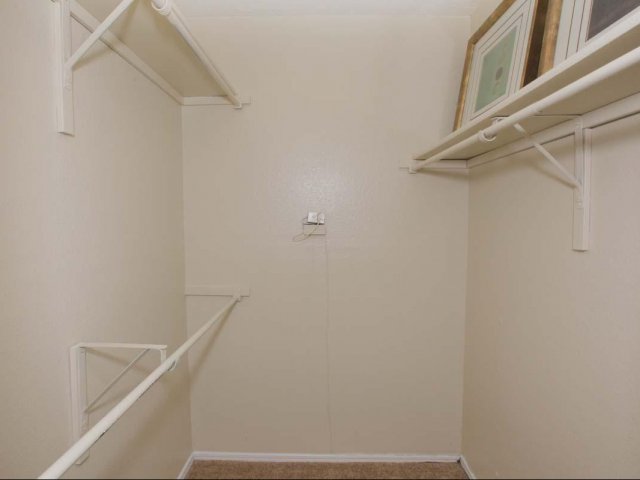 Walk-in Closets