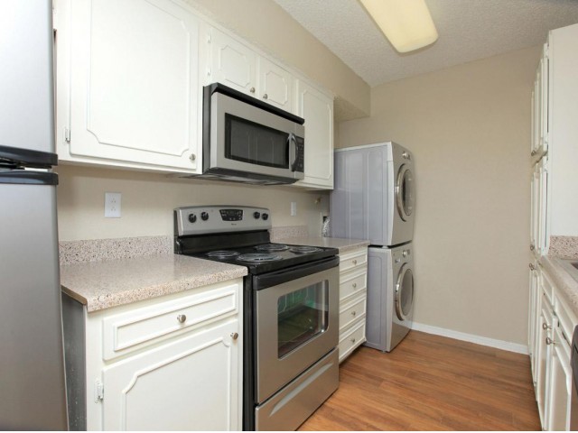 1 and 2 Bedroom Upgraded Apartment Homes