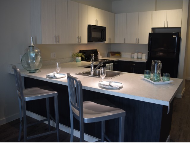 Eat-In Kitchen Countertop Seating
