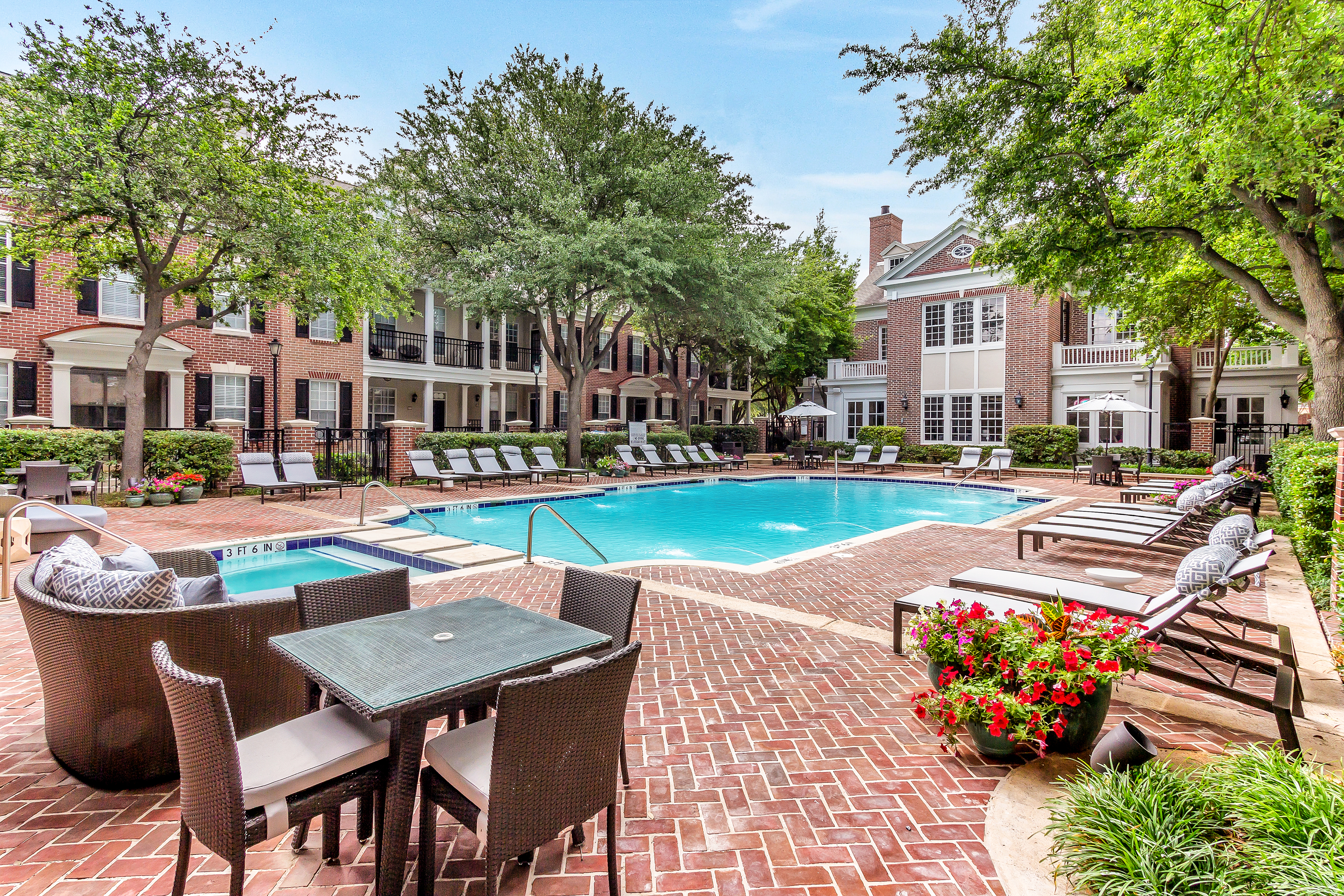 Luxury Townhomes Apartments In Preston Hollow Gallery