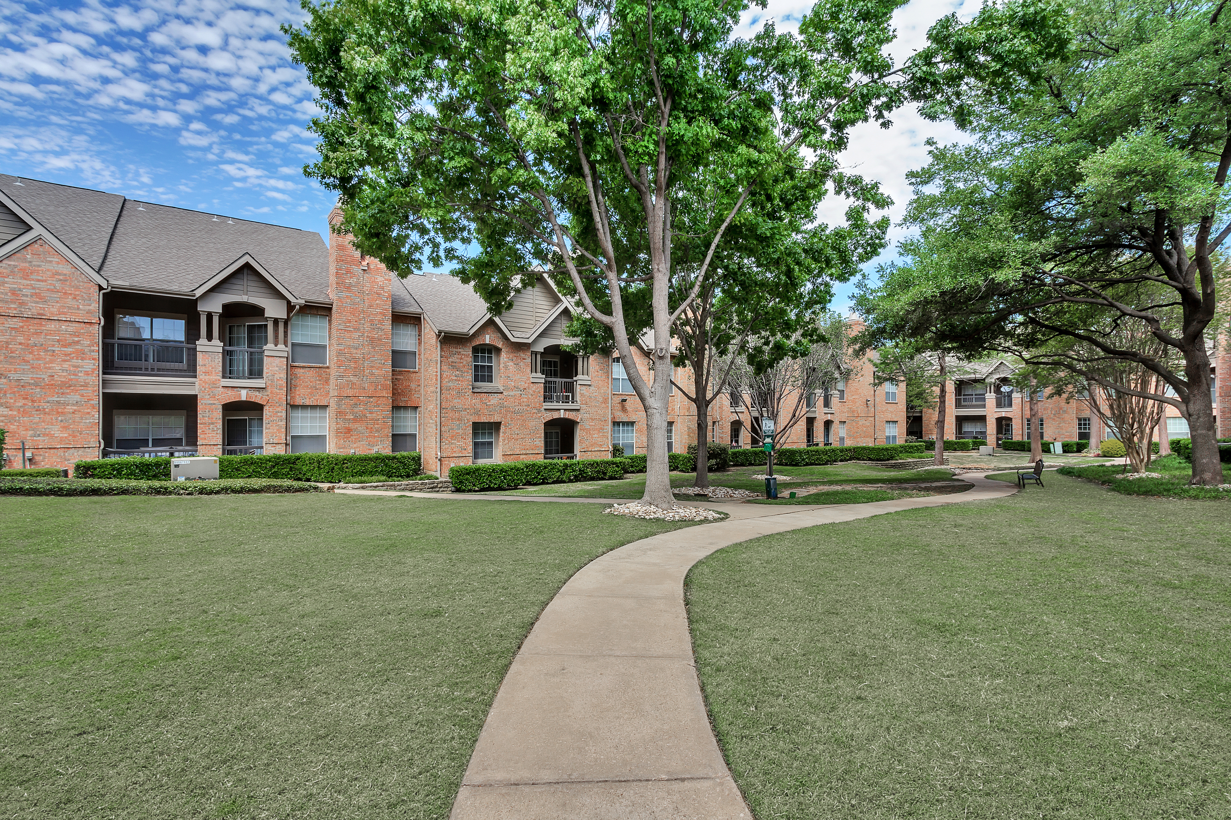 Waterford Court Apartments Image 63