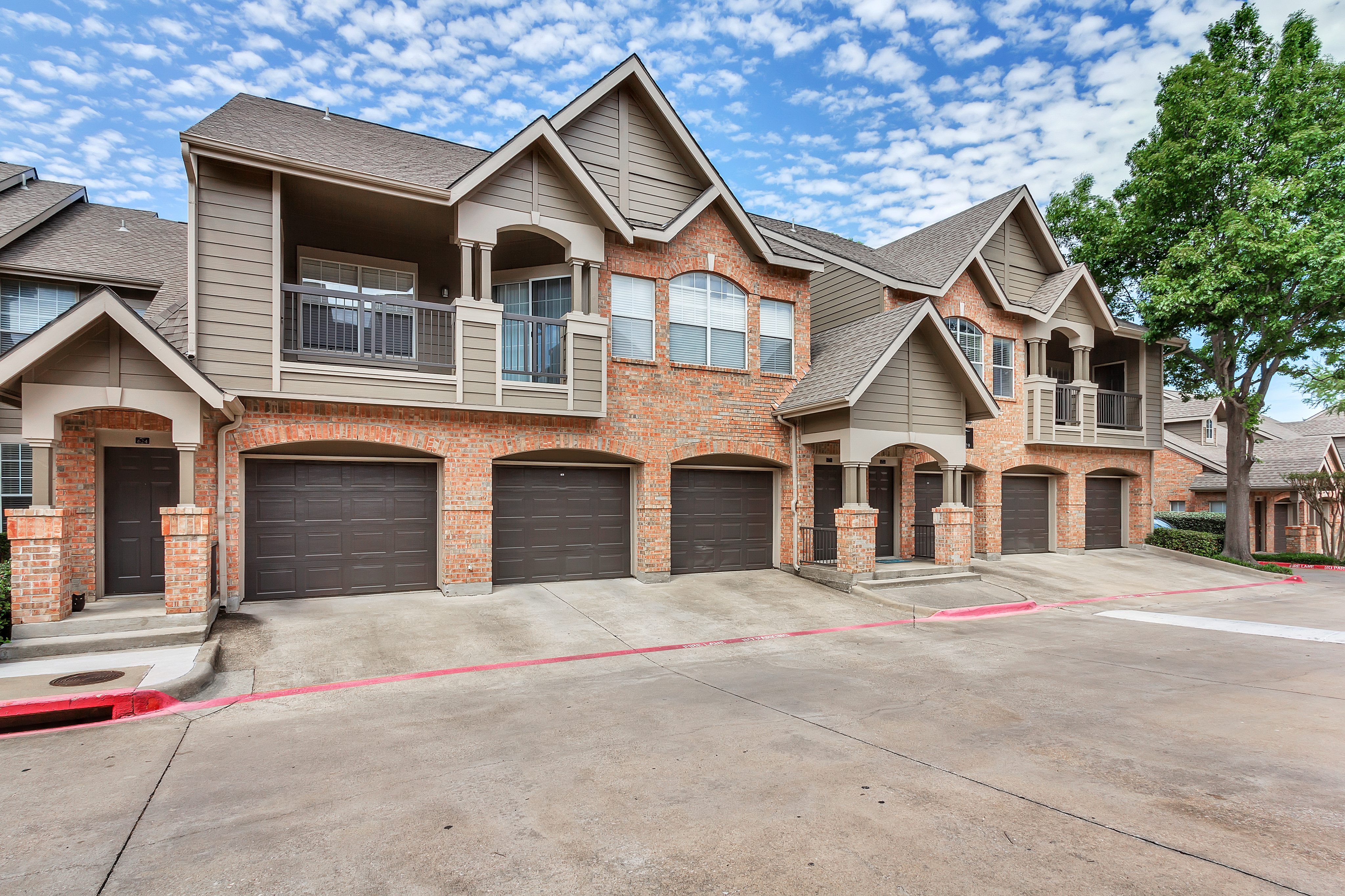 Waterford Court Apartments Image 64