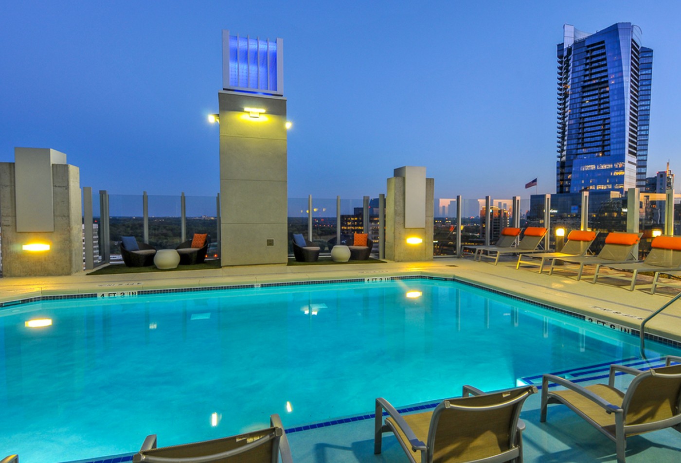 Studio - 3 Bed Apartments - Check Availability | Skyhouse Buckhead