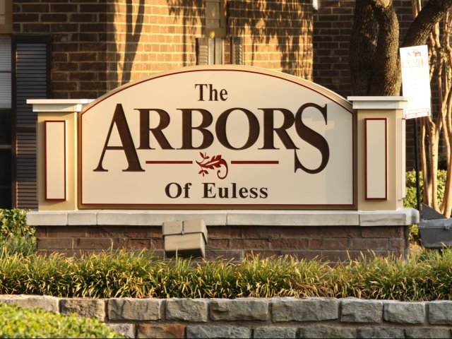 The Arbors of Euless Apartments - Euless, TX