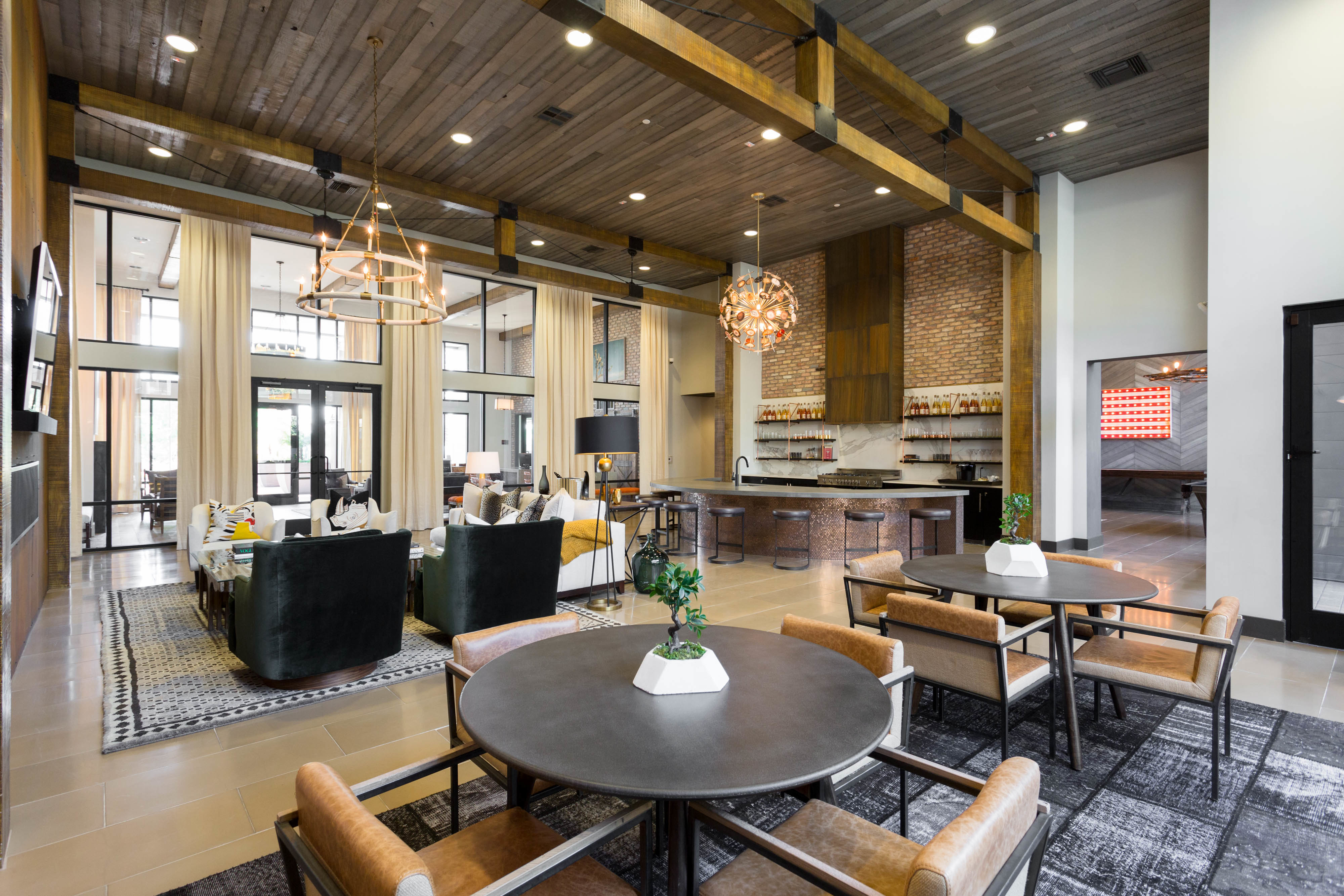 Broadstone Fashion Center Image 60