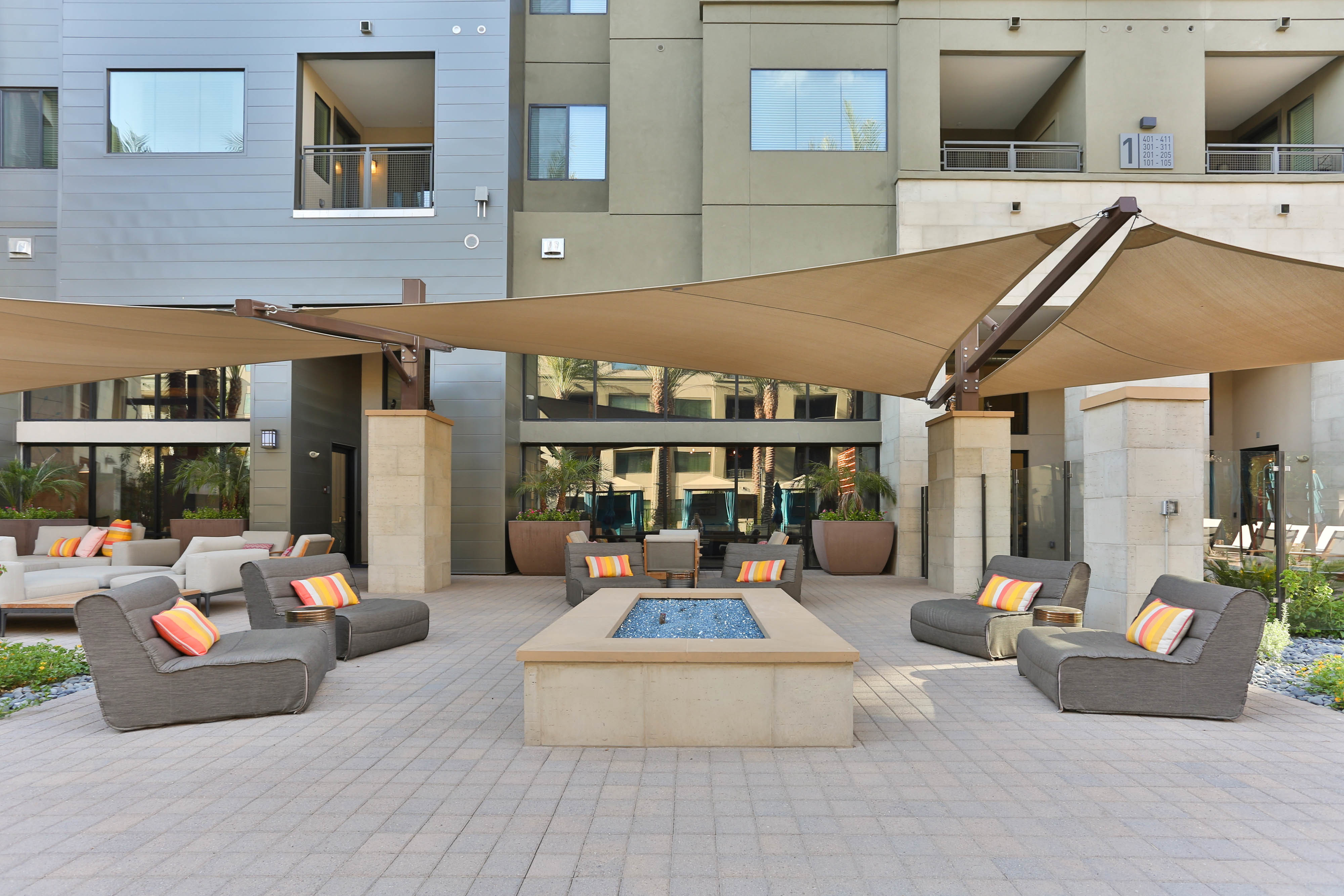 Broadstone Fashion Center Image 71