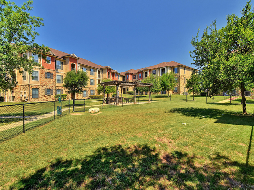 Broadstone Grand Avenue Image 38