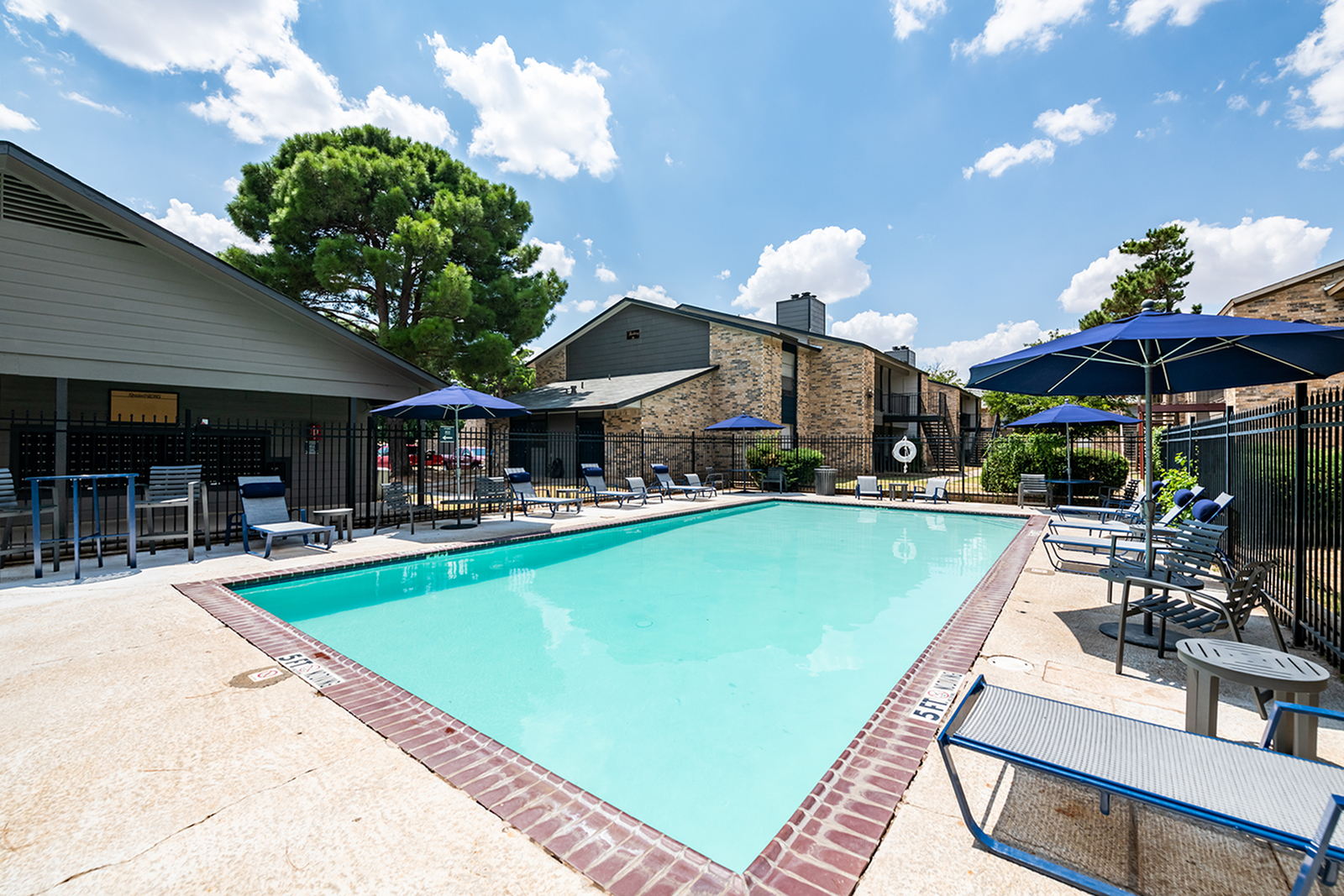 ReNew Fairmont Park | Apartments in Midland TX | Official Site