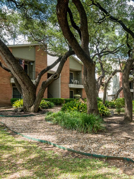 Village Oaks