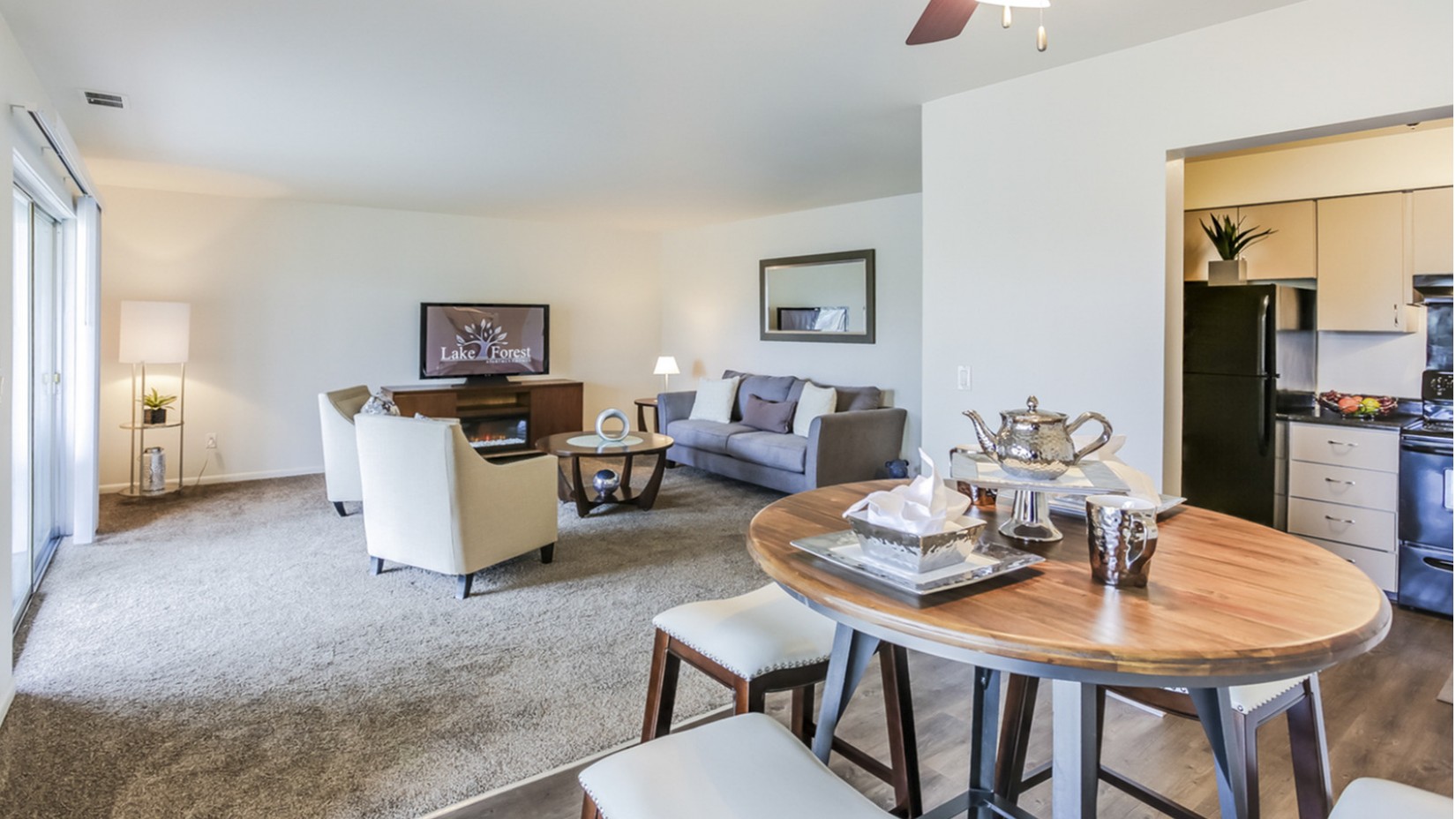 Lake Forest Apartments