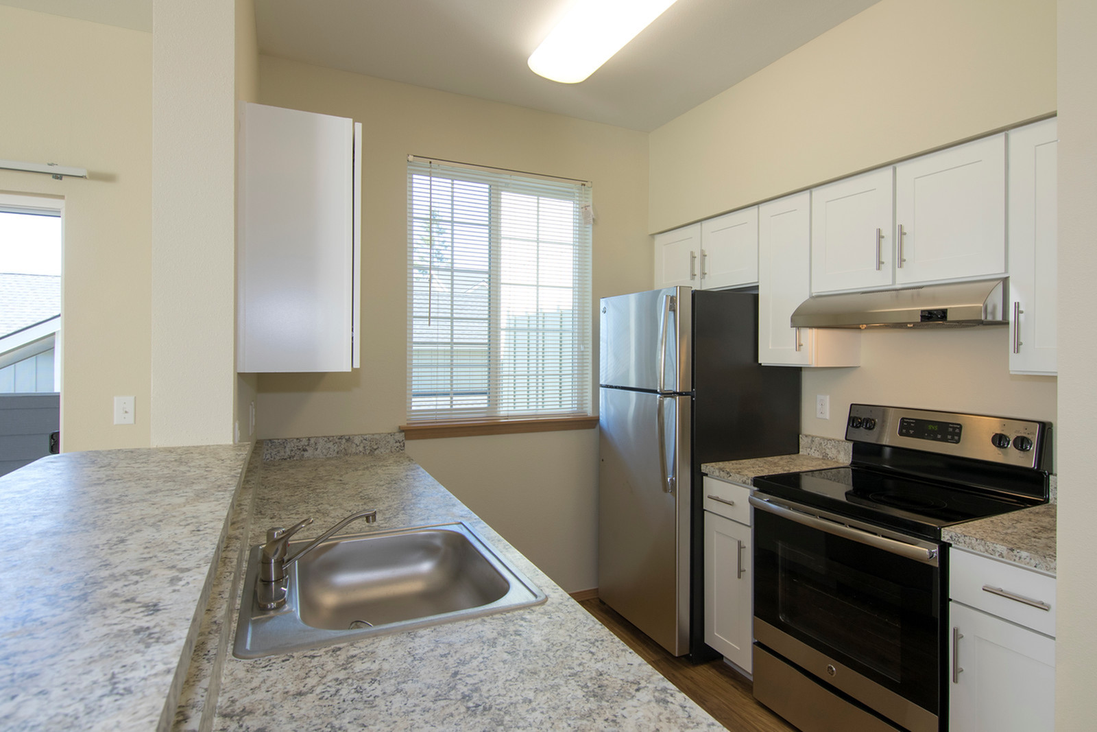 Community Apartments Amenities Silver Creek Apartments