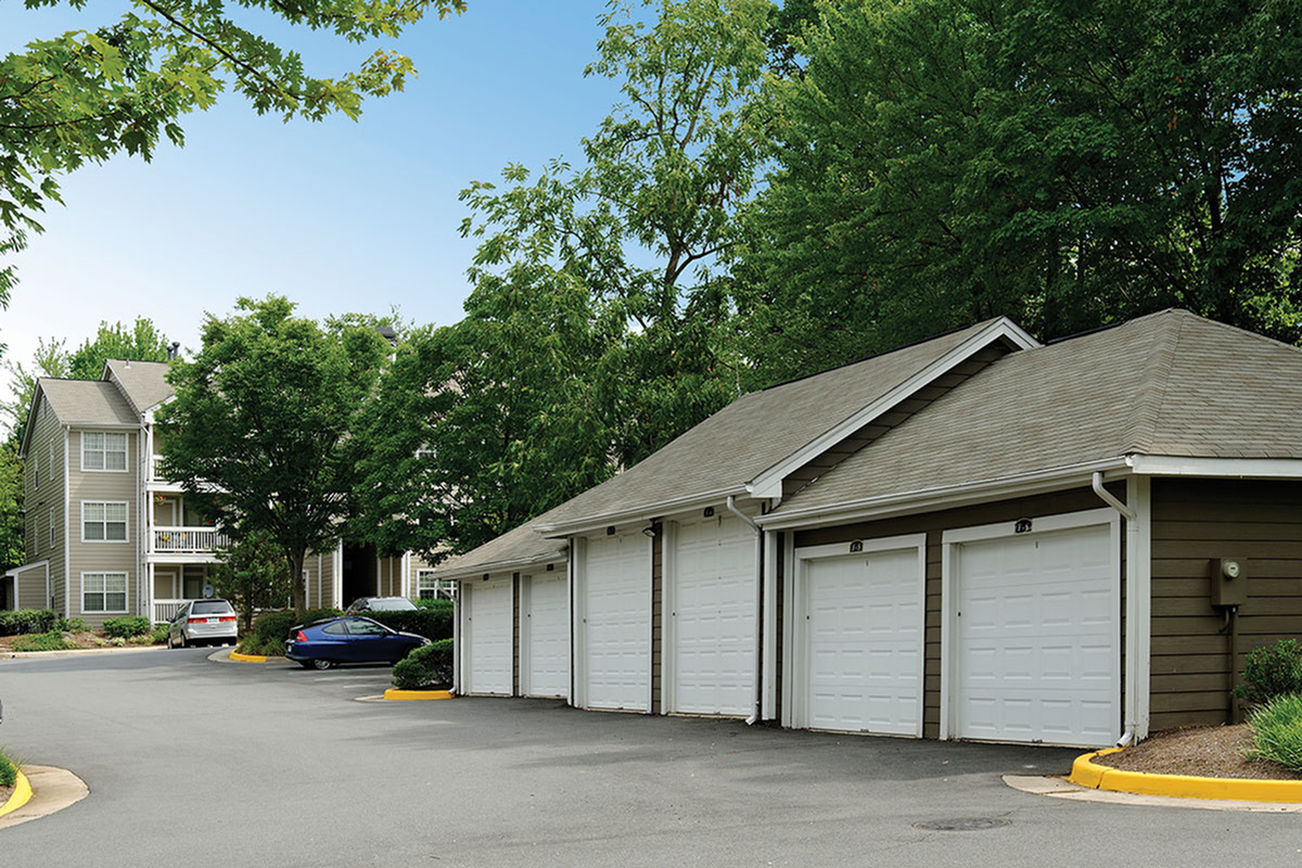 Garages Garages