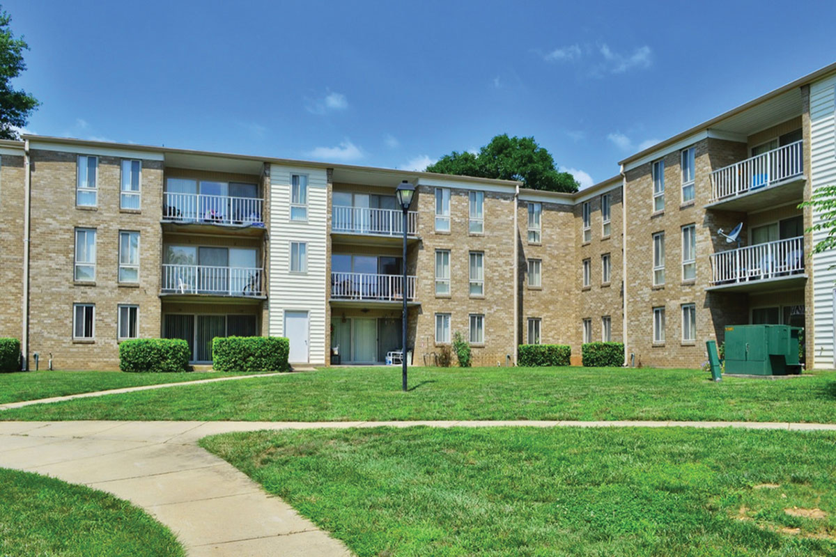 Elmwood Terrace Exterior