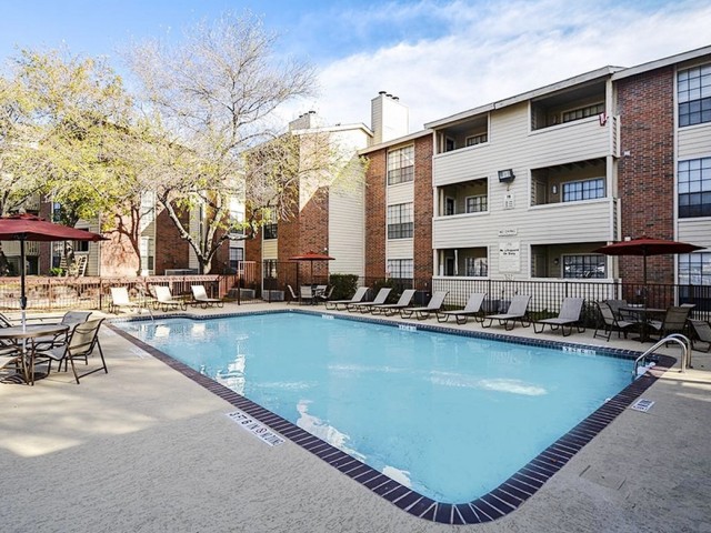 Churchill Crossing Apartments Austin