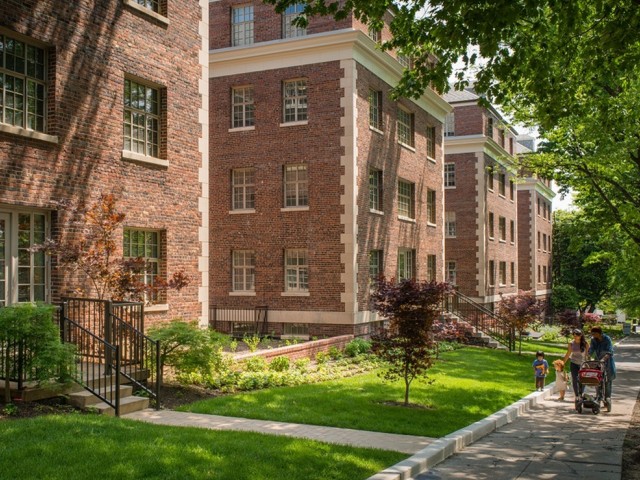 Private entrances in select apartments Private entrances in select apartments